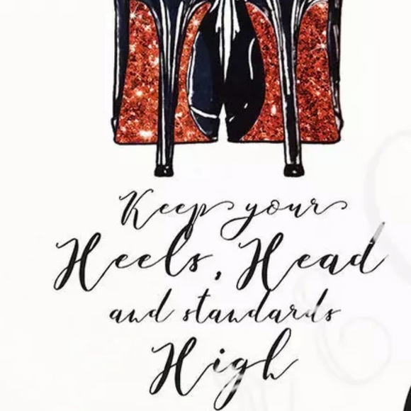 Meet your Posher, Beth - Picture 3 of 5